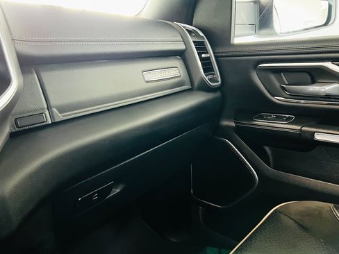 Used 2023 RAM 1500 Laramie image 19