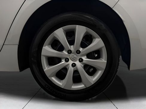 Used 2023 Toyota Corolla LE image 19
