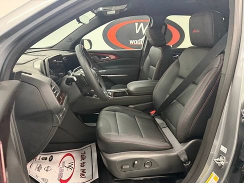 New 2026 Chevrolet Traverse Z71 w/ Enhanced Driving Package AWD/4WD image 12