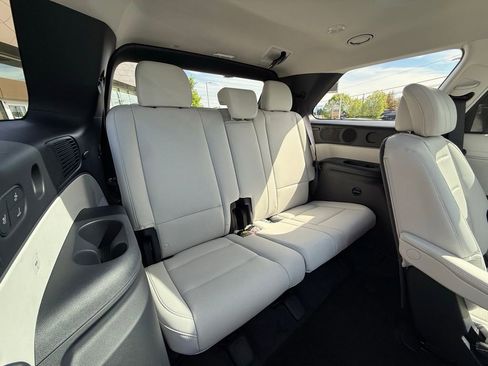 Certified 2026 Hyundai Palisade Calligraphy AWD/4WD image 33
