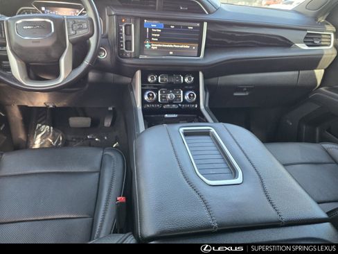 Used 2021 GMC Yukon Denali w/ Denali Ultimate Package AWD/4WD image 27