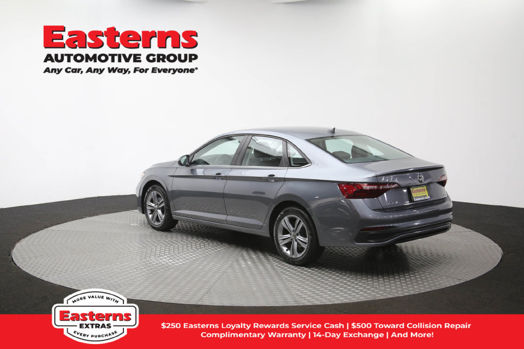 Used 2024 Volkswagen Jetta SE FWD image 65