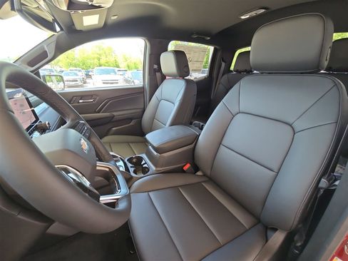New 2025 Chevrolet Colorado LT w/ LT Convenience Package image 19