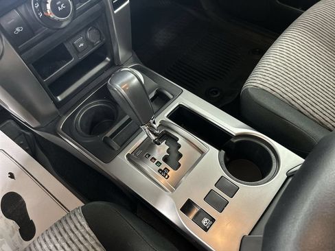Used 2024 Toyota 4Runner SR5 AWD/4WD image 18