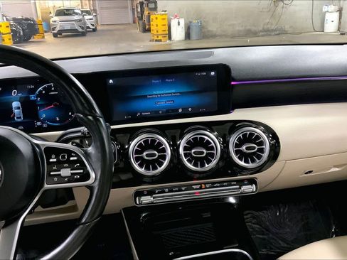 Used 2021 Mercedes-Benz A 220 A 220 image 7