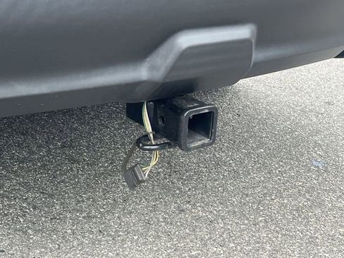 Used 2019 Nissan Pathfinder SV AWD/4WD image 13
