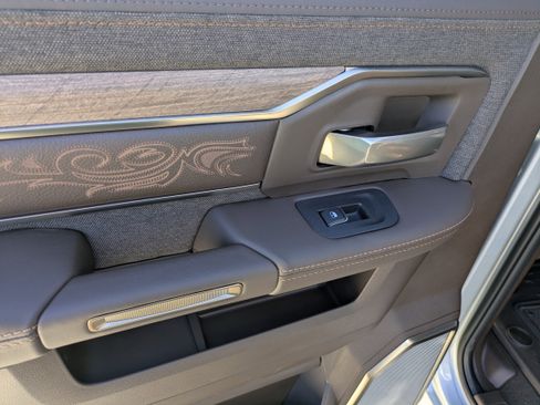 New 2026 RAM 2500 Limited image 13