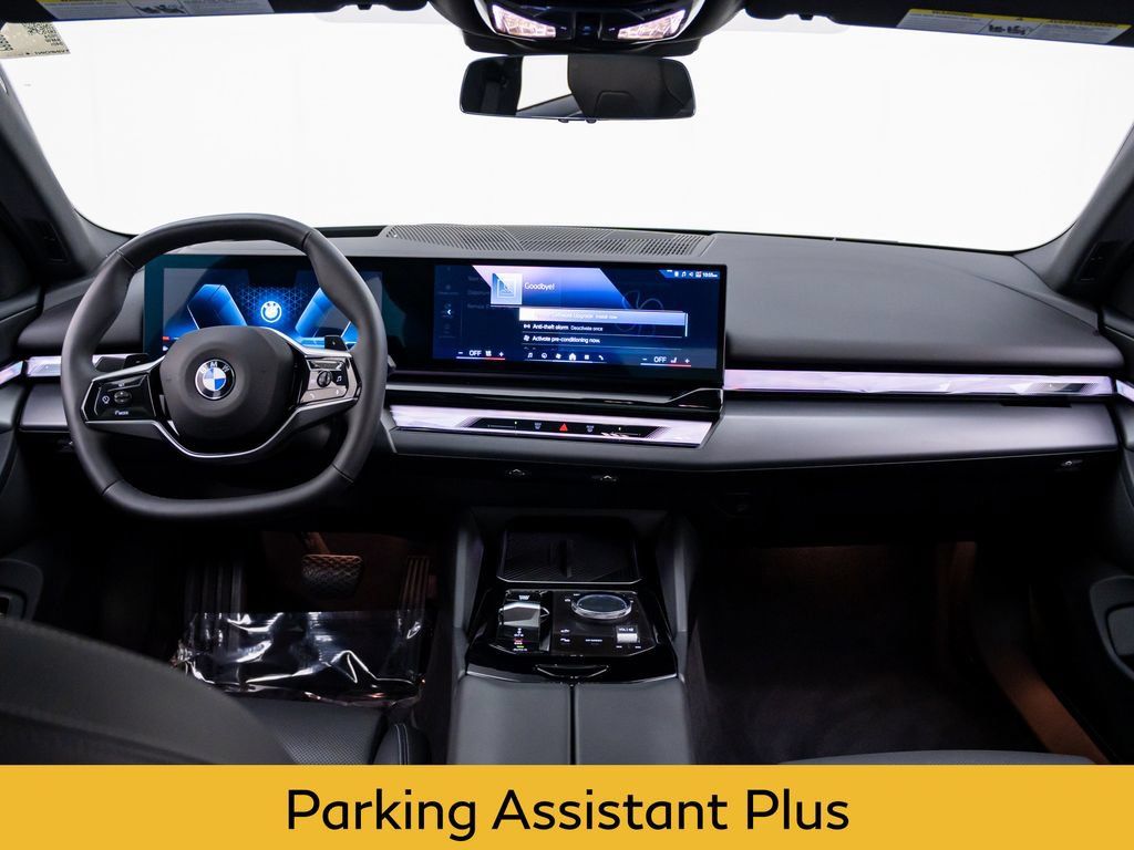 Used 2024 BMW 540i xDrive w/ Premium Package AWD/4WD image 10