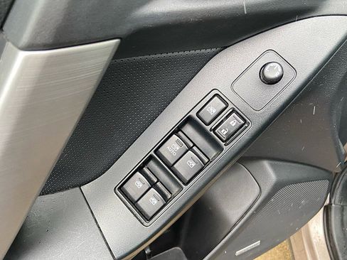 Used 2014 Subaru Forester 2.5i Touring image 13