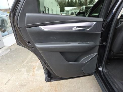 Used 2017 Cadillac XT5 Premium Luxury image 29