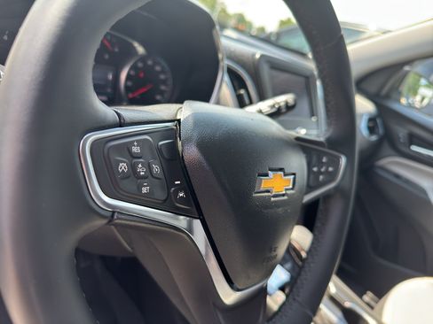 Used 2023 Chevrolet Equinox LT FWD image 10