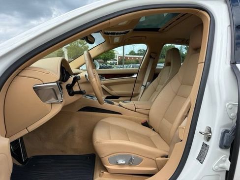 Used 2012 Porsche Panamera 4 image 13