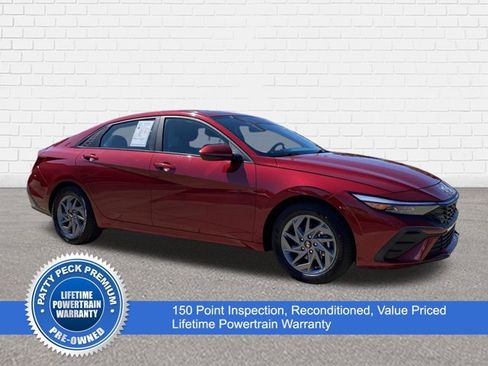 Used 2024 Hyundai Elantra SEL FWD image 1