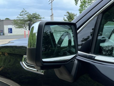 Used 2022 GMC Sierra 1500 Denali AWD/4WD image 23