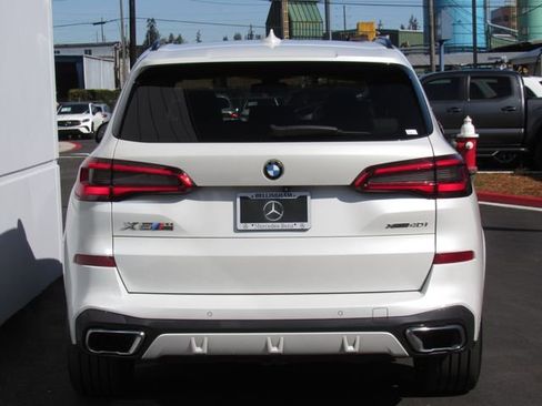 Used 2019 BMW X5 xDrive40i w/ M Sport Package AWD/4WD image 7