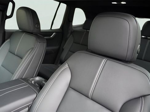 New 2026 GMC Acadia Elevation w/ Black Edition image 10