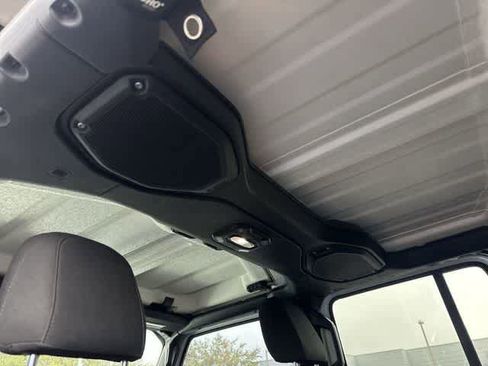 Used 2018 Jeep Wrangler Unlimited Sport S image 14