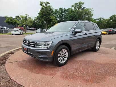Used 2019 Volkswagen Tiguan SE w/ Panoramic Sunroof Package