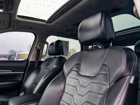 Used 2022 Kia Telluride SX w/ SX Prestige Package AWD/4WD image 17