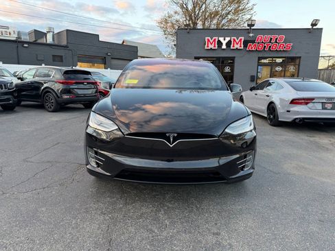 Used 2016 Tesla Model X 60D image 2