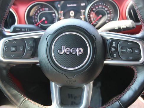 Used 2020 Jeep Gladiator Rubicon AWD/4WD image 33
