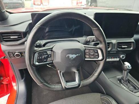 Used 2024 Ford Mustang Coupe RWD image 4