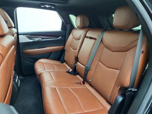 Used 2020 Cadillac XT5 Premium Luxury FWD image 26