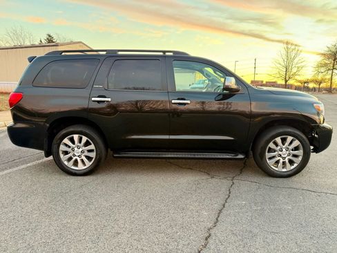 Used 2012 Toyota Sequoia Limited image 4