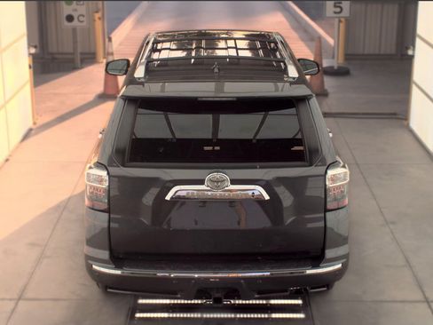 Used 2020 Toyota 4Runner Limited RWD image 7