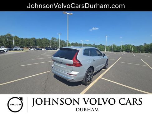 Used 2023 Volvo XC60 B5 Ultimate w/ Protection Package Premier FWD image 6