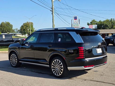 New 2026 Hyundai Palisade Calligraphy FWD image 6