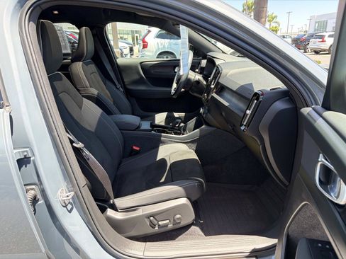 Certified 2023 Volvo C40 P8 Recharge Plus w/ Climate Package AWD/4WD image 25