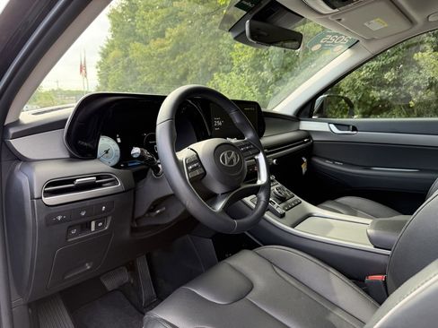 Used 2025 Hyundai Palisade SEL image 19