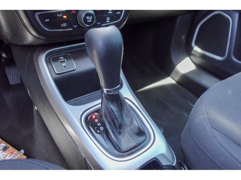 Used 2019 Jeep Compass Sport FWD image 21