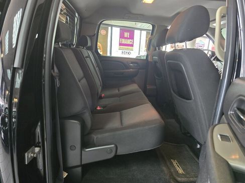 Used 2011 GMC Sierra 1500 SLE w/ All-Terrain Package image 17