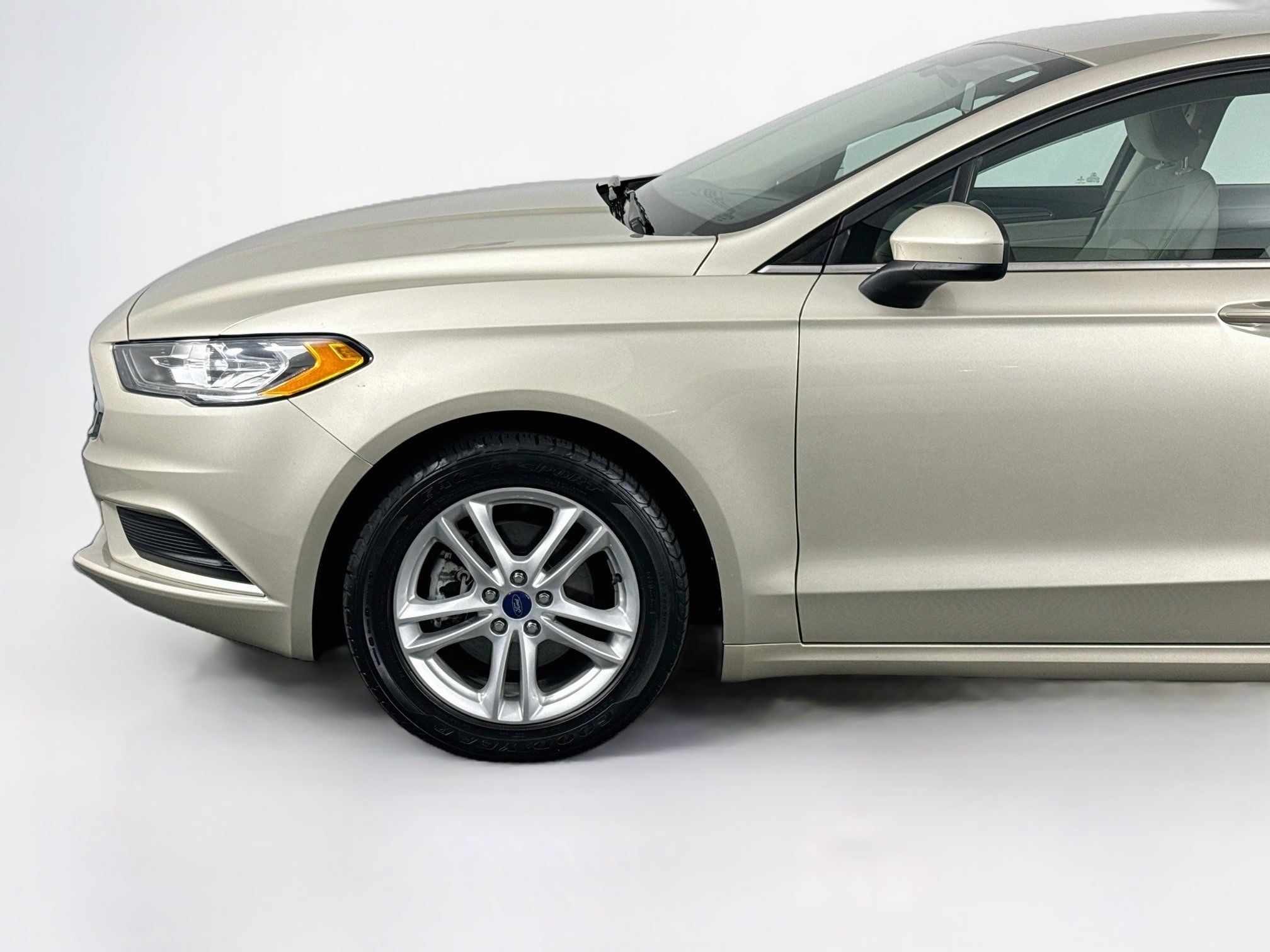 Used 2018 Ford Fusion SE FWD image 40