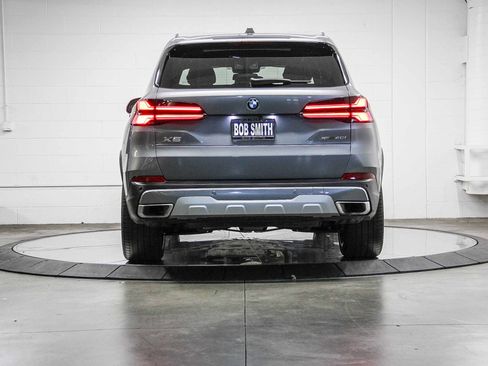 Used 2025 BMW X5 sDrive40i w/ Premium Package image 5