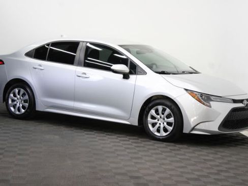 Used 2020 Toyota Corolla LE FWD image 1
