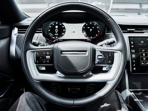 Used 2025 Land Rover Range Rover SE AWD/4WD image 52