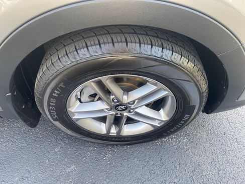 Used 2018 Hyundai Santa Fe Sport image 33