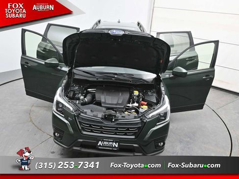 Used 2024 Subaru Forester Premium w/ Pop Package 2 image 38