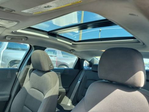 Used 2024 Chevrolet Malibu LT FWD image 18