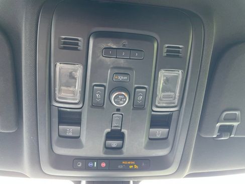 Used 2021 Chevrolet Tahoe RST w/ Luxury Package AWD/4WD image 38