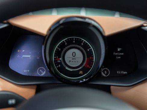 Used 2020 Aston Martin V8 Vantage Coupe RWD image 23