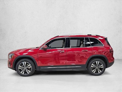 Used 2026 Mercedes-Benz GLB 250 image 5