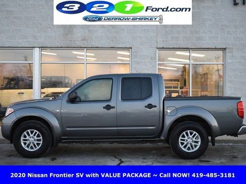 Used 2020 Nissan Frontier SV image 2