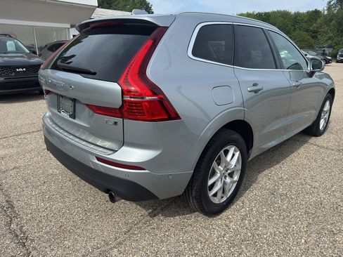 Used 2018 Volvo XC60 T5 Momentum w/ Convenience Package AWD/4WD image 10