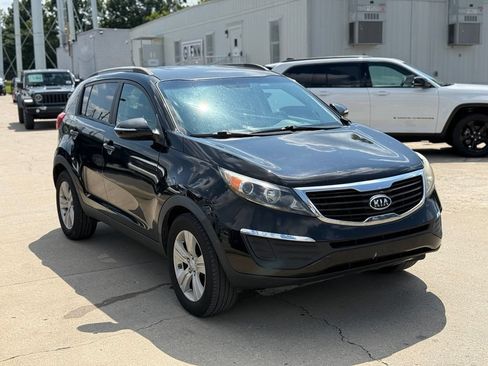 Used 2011 Kia Sportage LX w/ Convenience Pkg FWD image 4