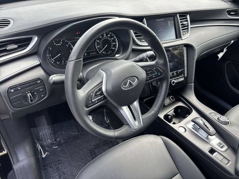 Certified 2025 INFINITI QX50 Pure AWD/4WD image 11