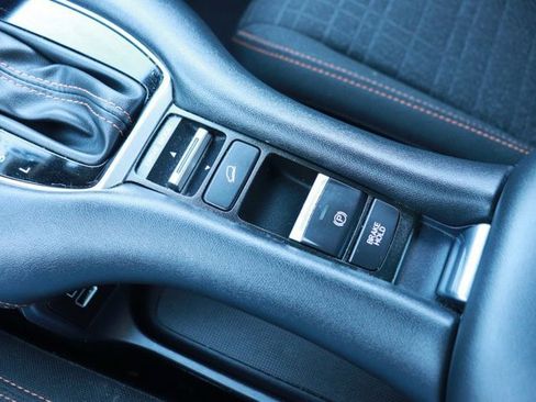 Used 2023 Honda HR-V Sport image 18